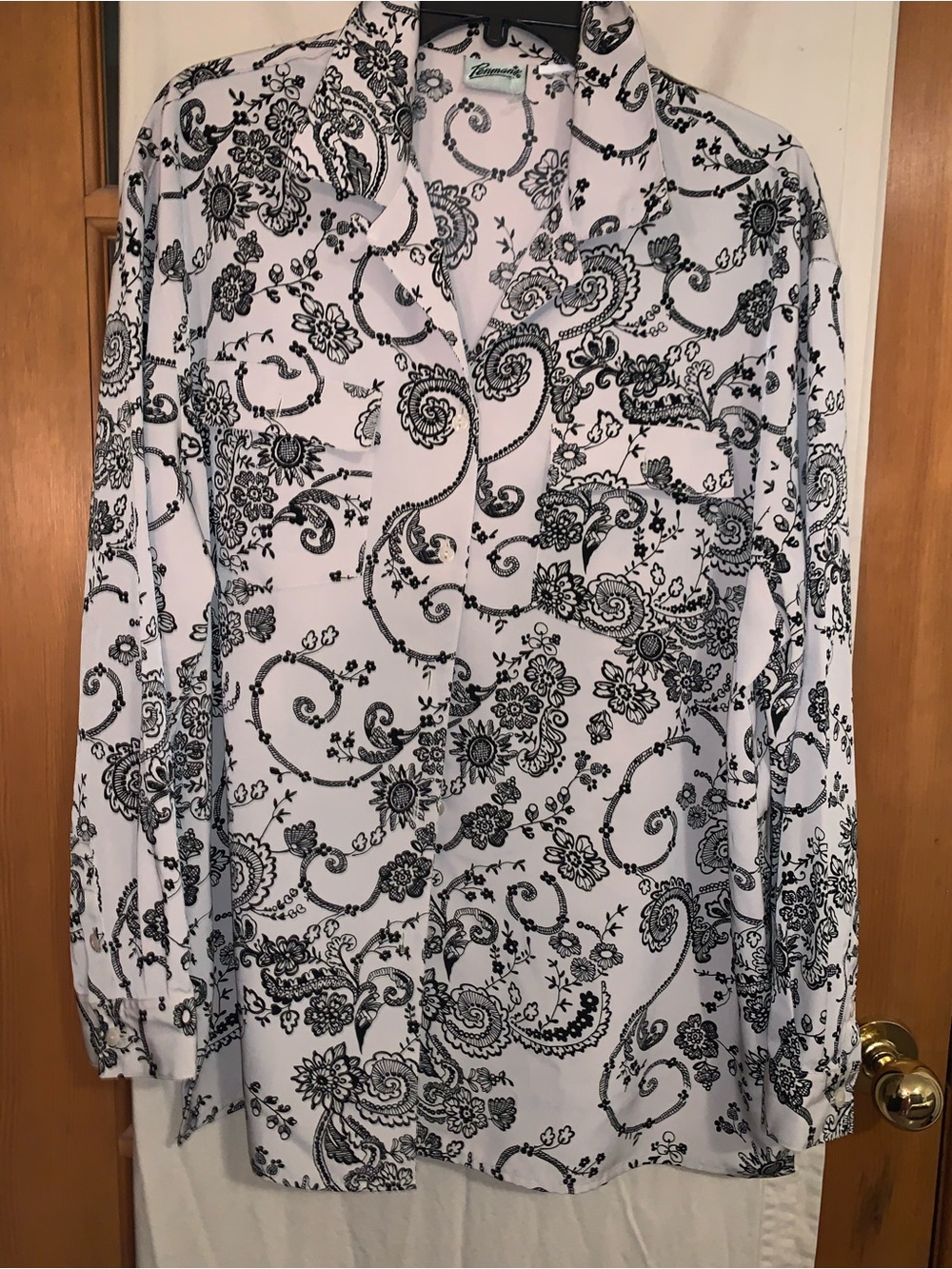Women's Black Paisley Button-Down Shirt - Classic Collared Top